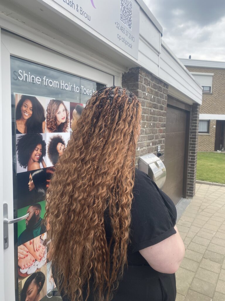 Lux hair & Spa (16)